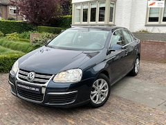 Volkswagen Jetta - 2.0 FSI Comfortline
