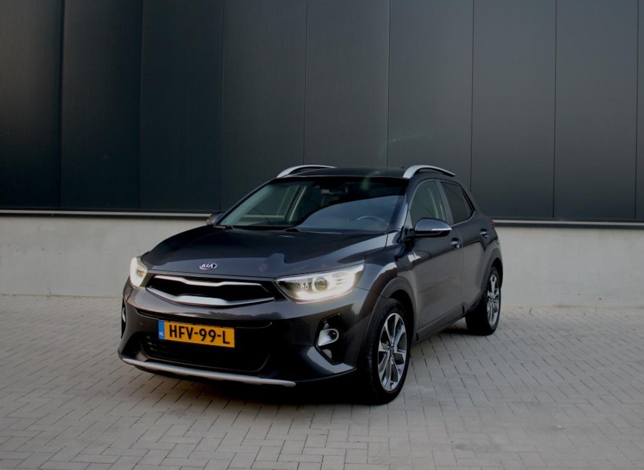Kia Stonic - 1.0 T Automaat|ExecutiveLine |vol opties|Nieuwe apk| 1e eigenaar - AutoWereld.nl