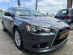 Mitsubishi Lancer Sportback - 1.6 Edition Carplay Clima PDC LMV Nette Auto Nieuw Banden