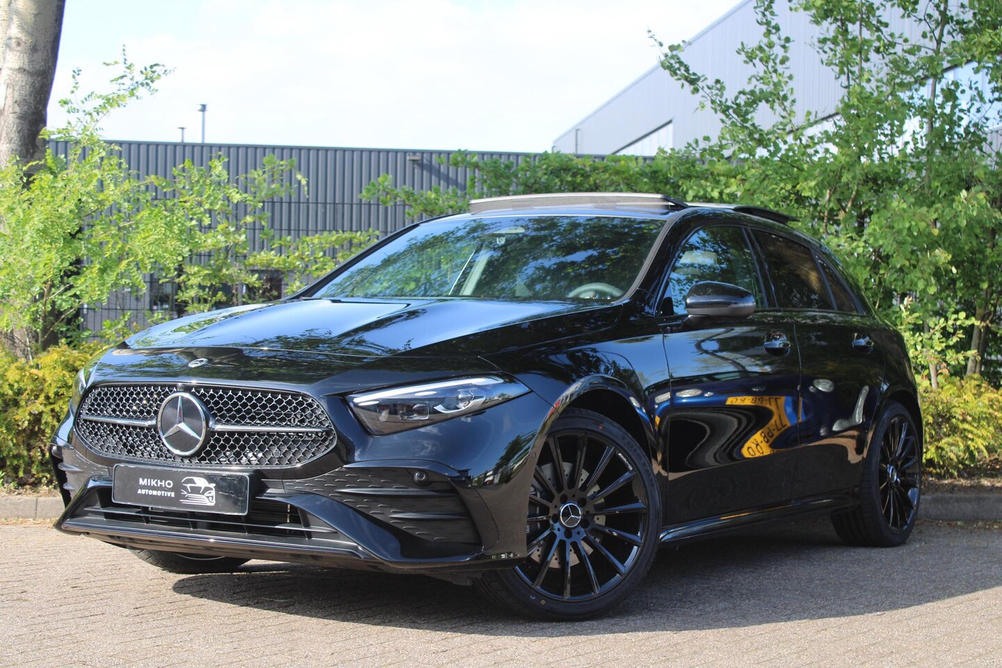 Mercedes-Benz A-klasse - 250 e AMG Line | Panoramadak | Sfeerverlichting | Memory seats | Night pakket | Camera | A - AutoWereld.nl