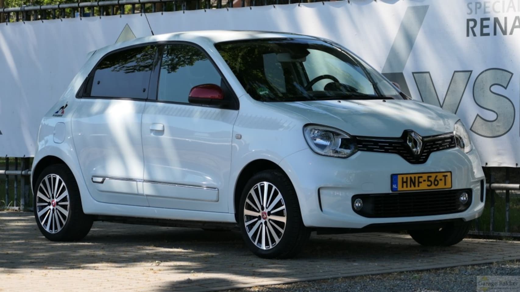 Renault Twingo - TCe 90 EDC Automaat Le Coq Sportif - AutoWereld.nl