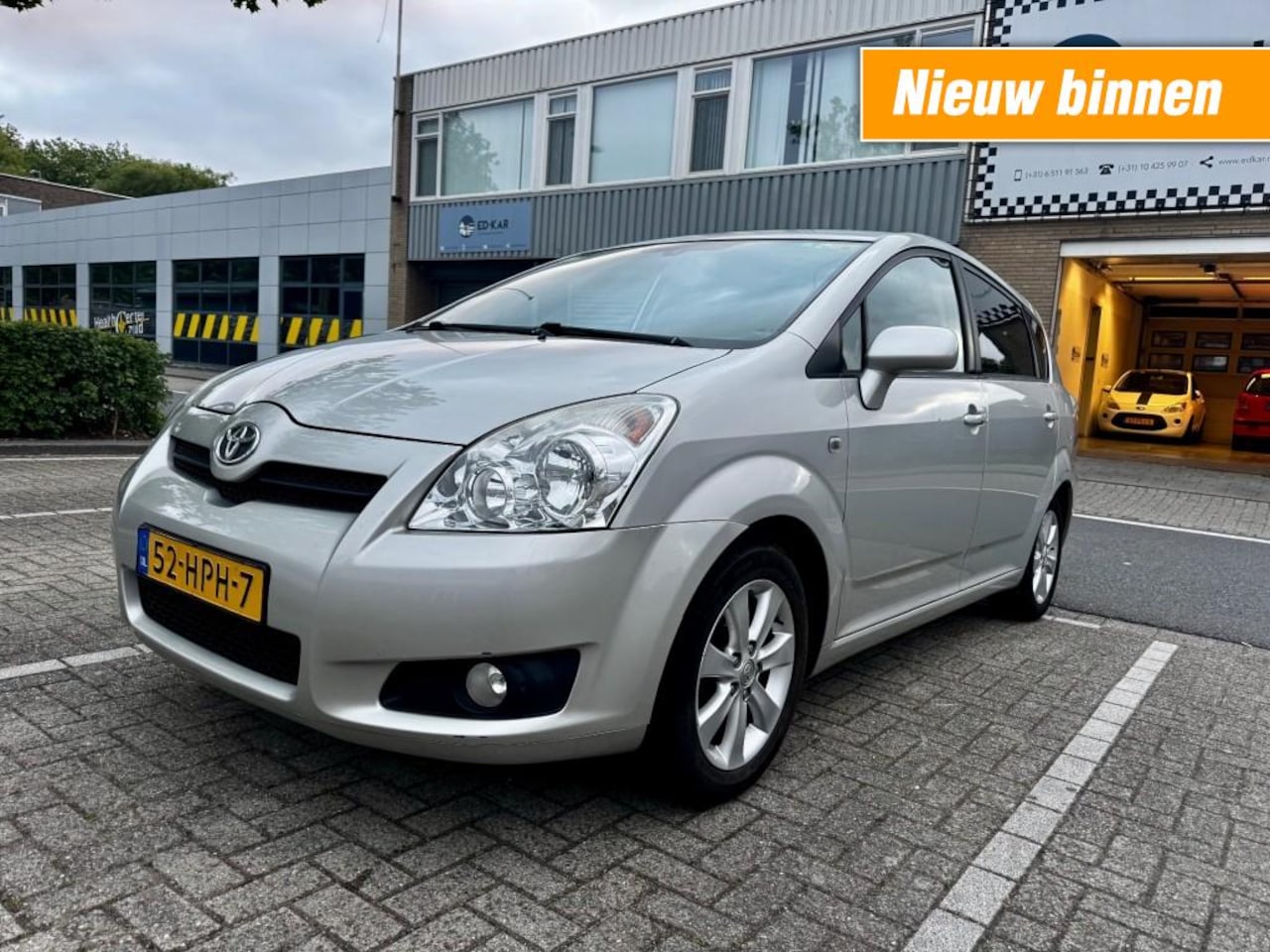 Toyota Verso - 1.8 VVT-i Luna 5PERS. LEER CLIMA PDC RIJDT GOED NAP APK - AutoWereld.nl