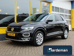 Volkswagen T-Roc - 1.5 TSI Sport Business R