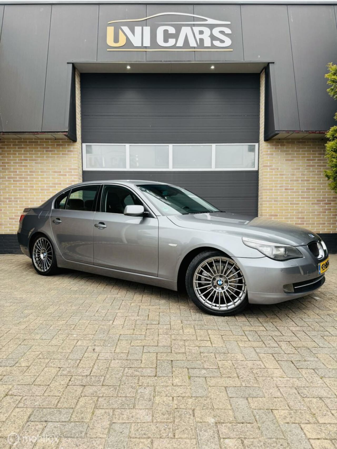BMW 5-serie - 520i Corporate Lease Executive|Gr Navi|Leer|LM19 - AutoWereld.nl