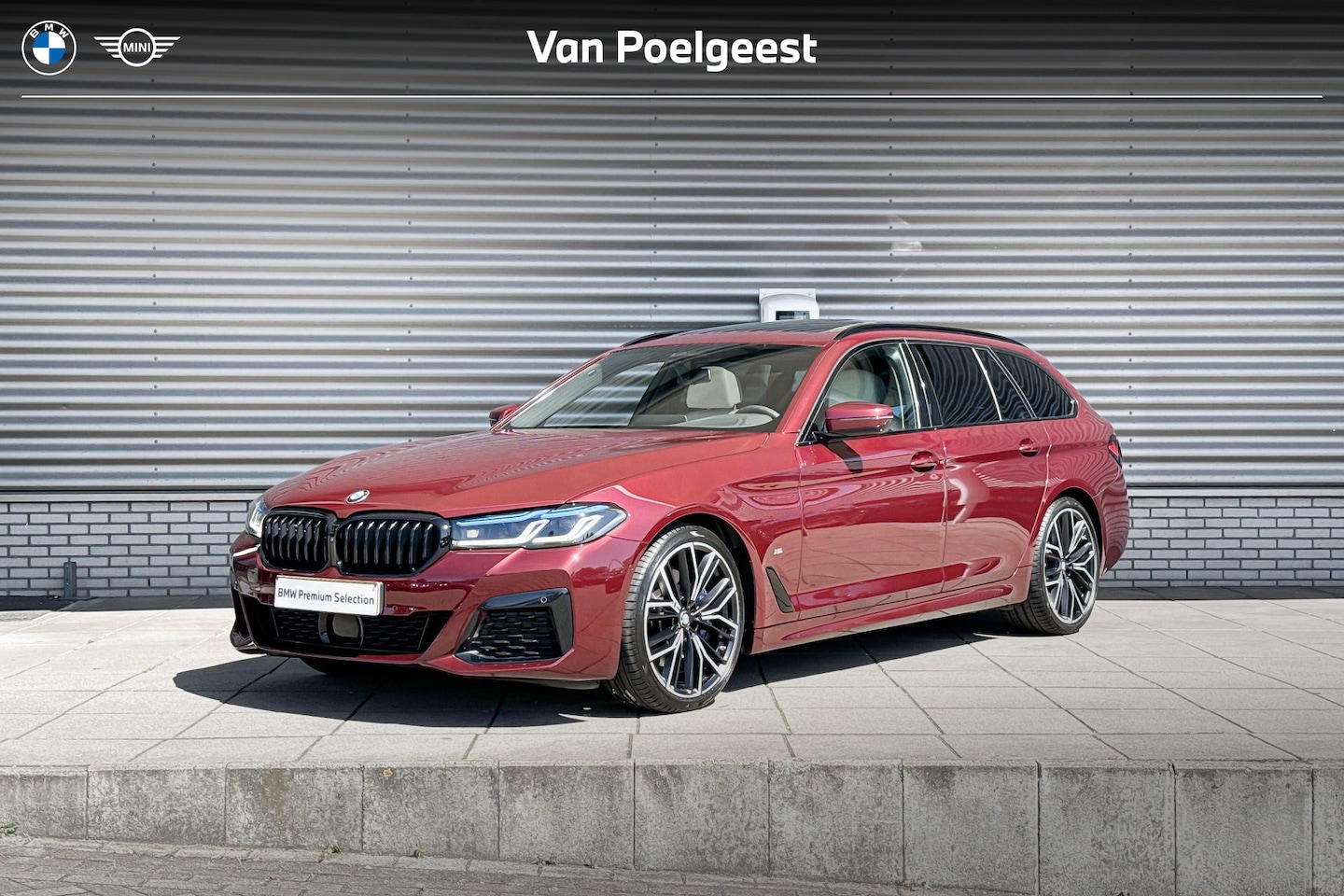 BMW 5-serie Touring - 530i High Executive / M Sportpakket / CoPilot Pack / Safety Pack / Glazen panoramadak - AutoWereld.nl