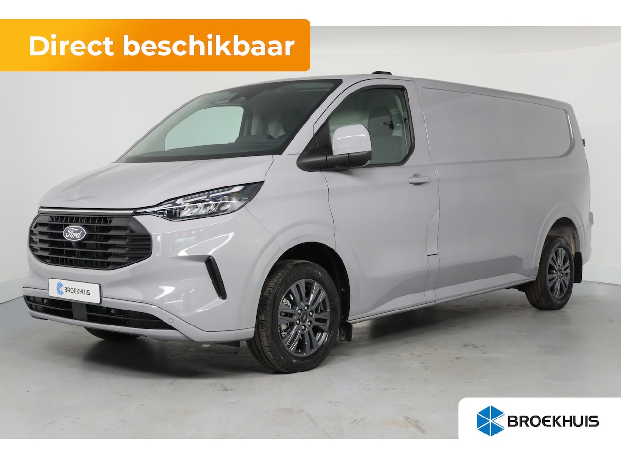 Ford Transit Custom - 320 2.0 TDCI L2H1 Limited | 70 liter brandstoftank | AGM accu | Achteruitrijcamera - AutoWereld.nl