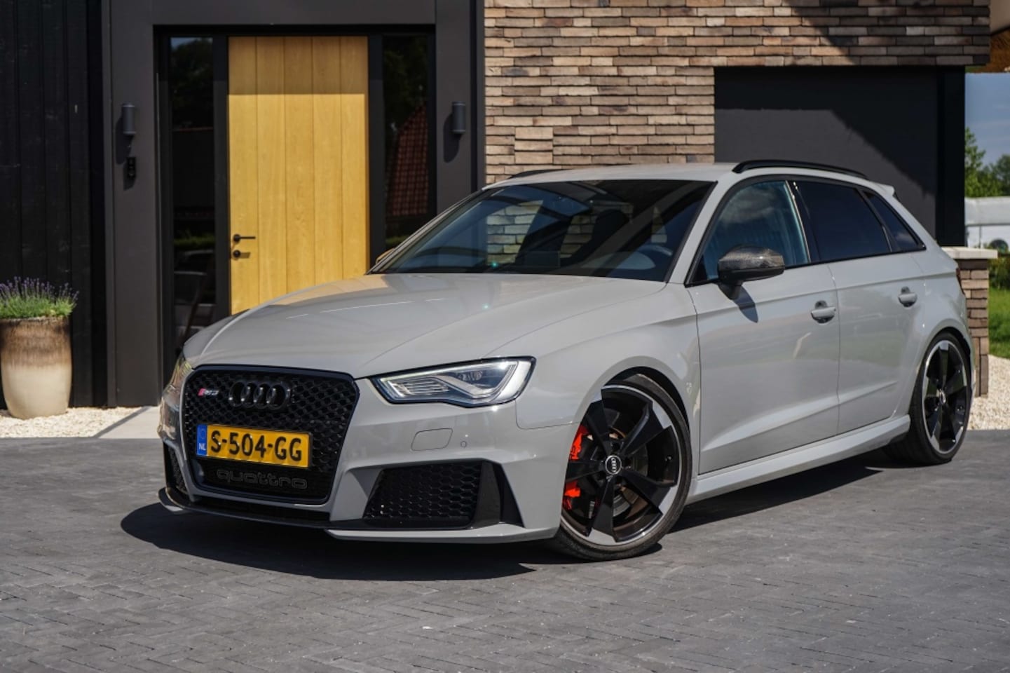 Audi RS3 - RS 3 Sportback 2.5 TFSI Quattro Nardo-grey - AutoWereld.nl