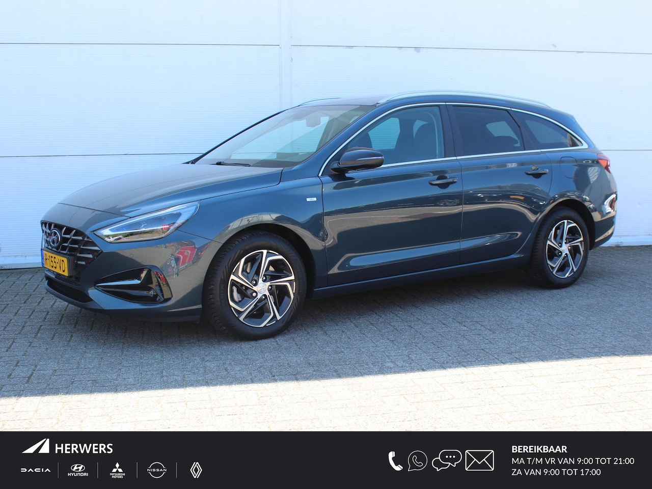 Hyundai i30 Wagon - 1.5 T-GDi MHEV Premium / Trekhaak Afneembaar (1400 KG) / Lederen Bekleding / Stoelverwarmi - AutoWereld.nl