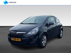 Opel Corsa - 1.2 16v 85pk 3drs BlitZ / Navigatie / Trekhaak / Parkeersensoren / Airco