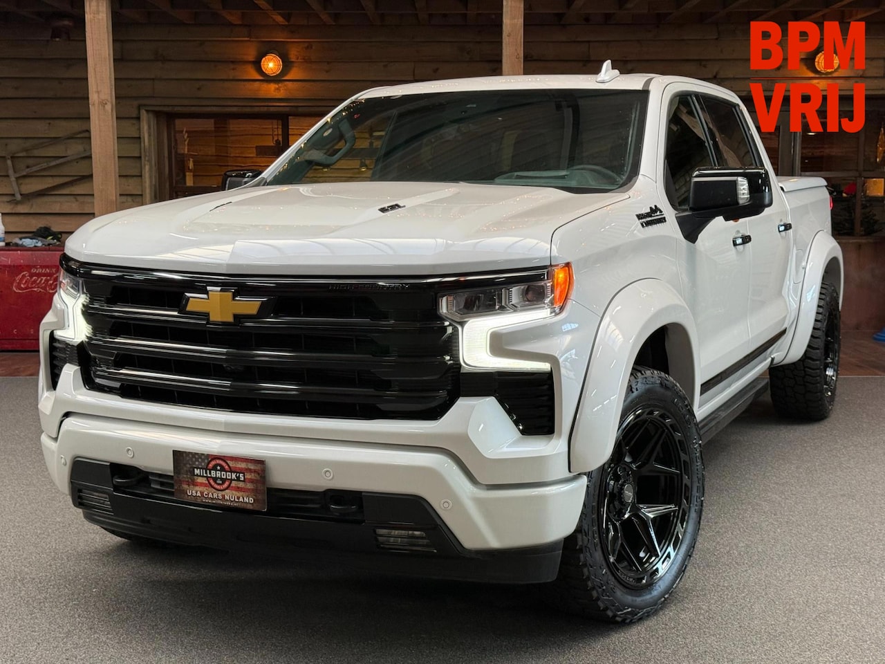 Chevrolet Silverado - High Country USA Silverado Artic wolf widebody, BPM VRIJ, Full options - AutoWereld.nl