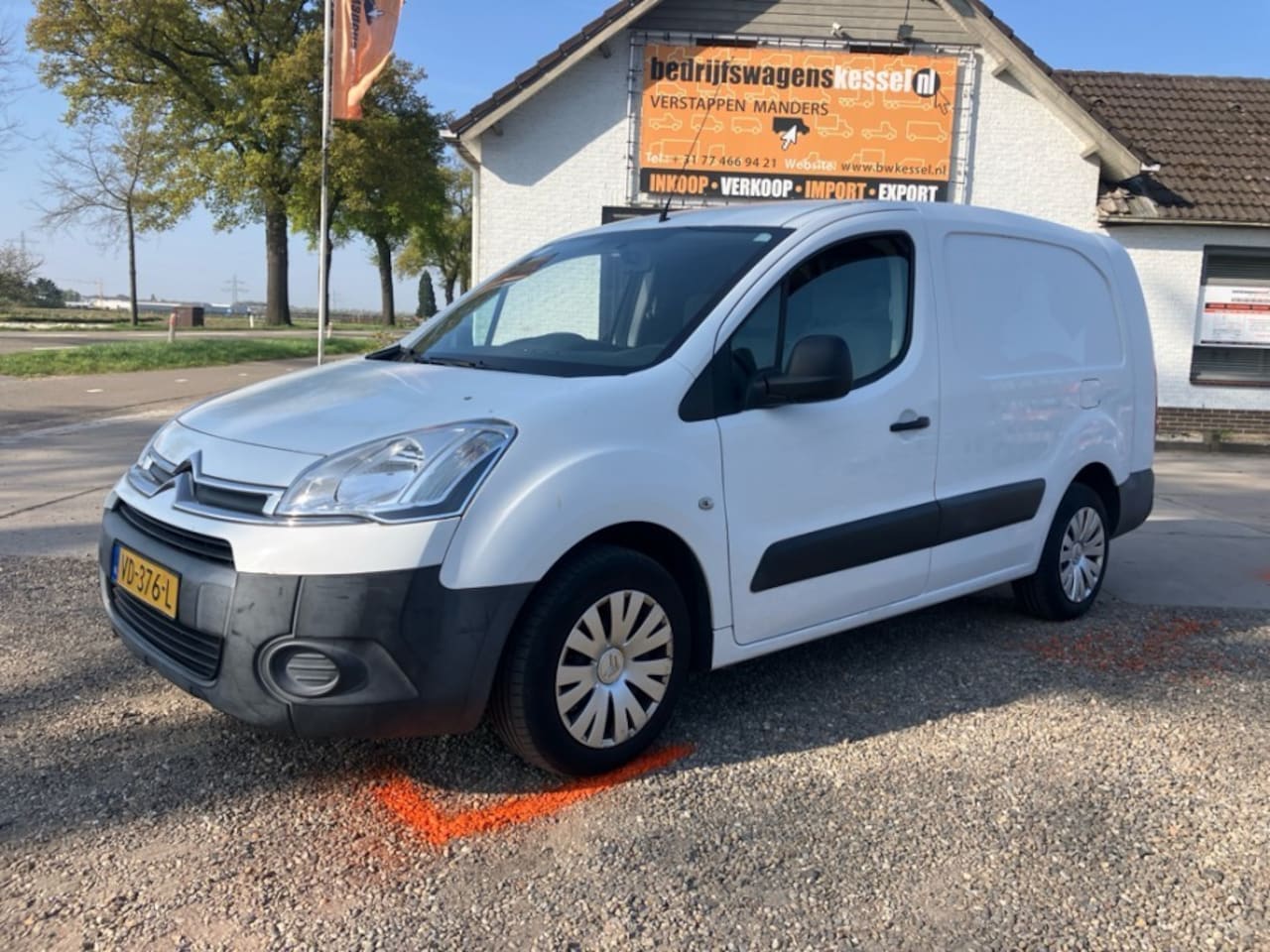 Citroën Berlingo XL - 1.6 e-HDI Automaat Economy - AutoWereld.nl