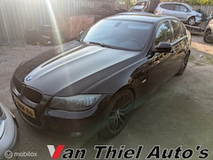 BMW 3-serie - 320i High Executive
