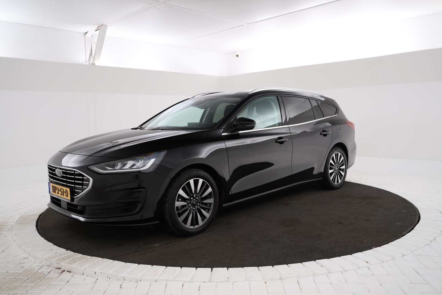 Ford Focus Wagon - 1.5 EcoBlue ST Line X Headup display, Airco, Achteruitrijcamera, Cruise control - AutoWereld.nl