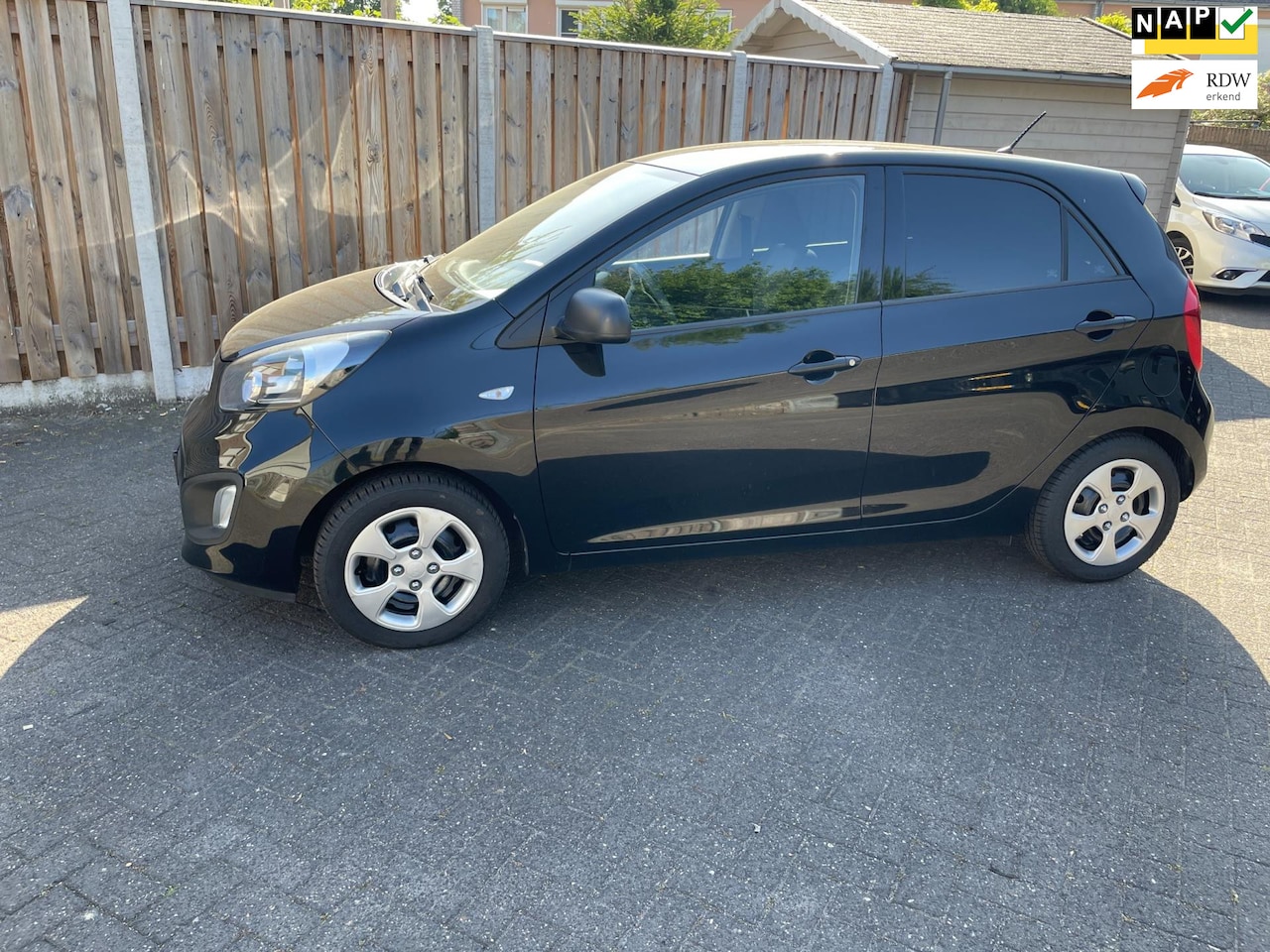Kia Picanto - 1.0 CVVT EconomyLine 1.0 CVVT EconomyLine - AutoWereld.nl
