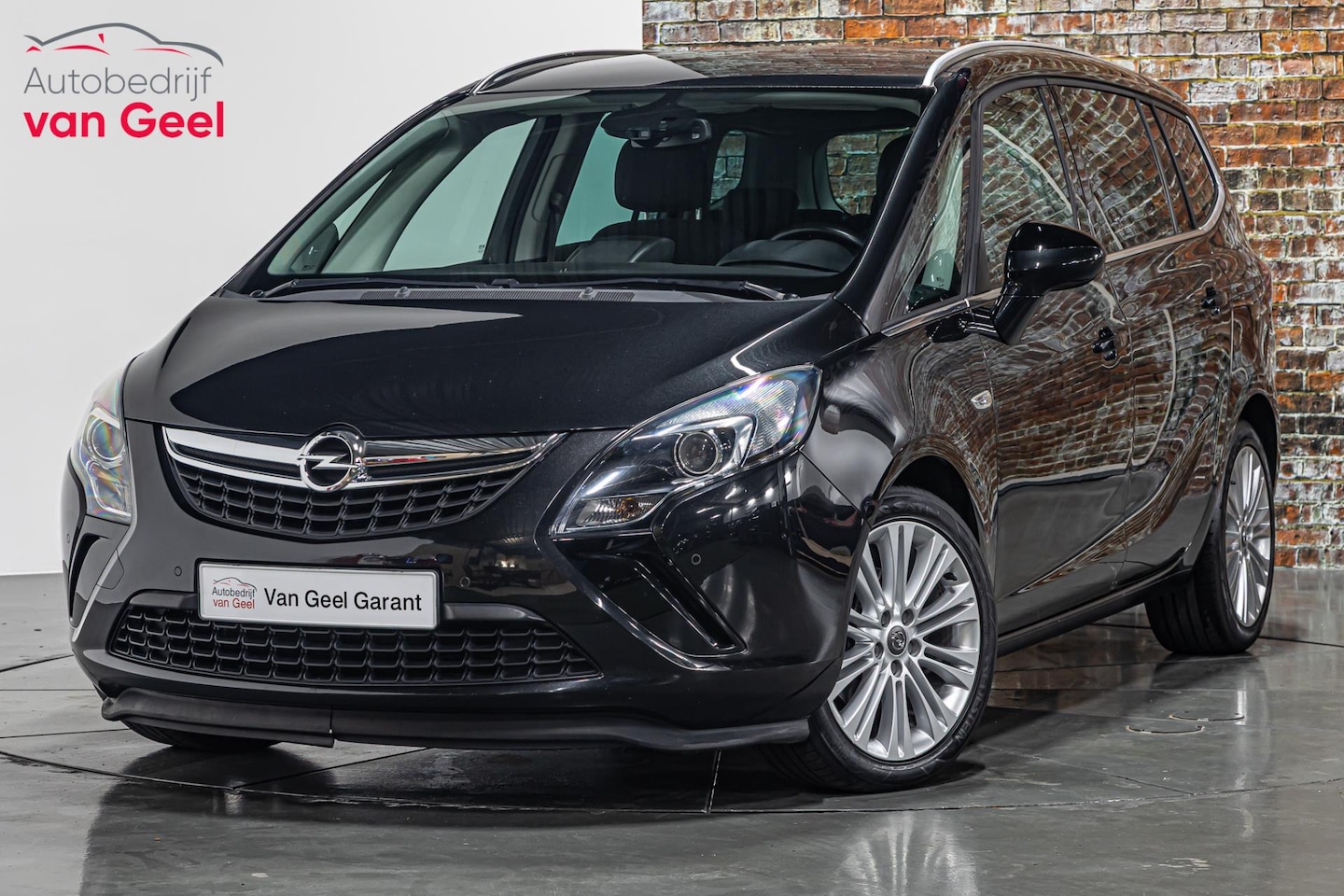 Opel Zafira Tourer - 1.4 Cosmo I Navi I Trekhaak I Rijklaarprijs - AutoWereld.nl
