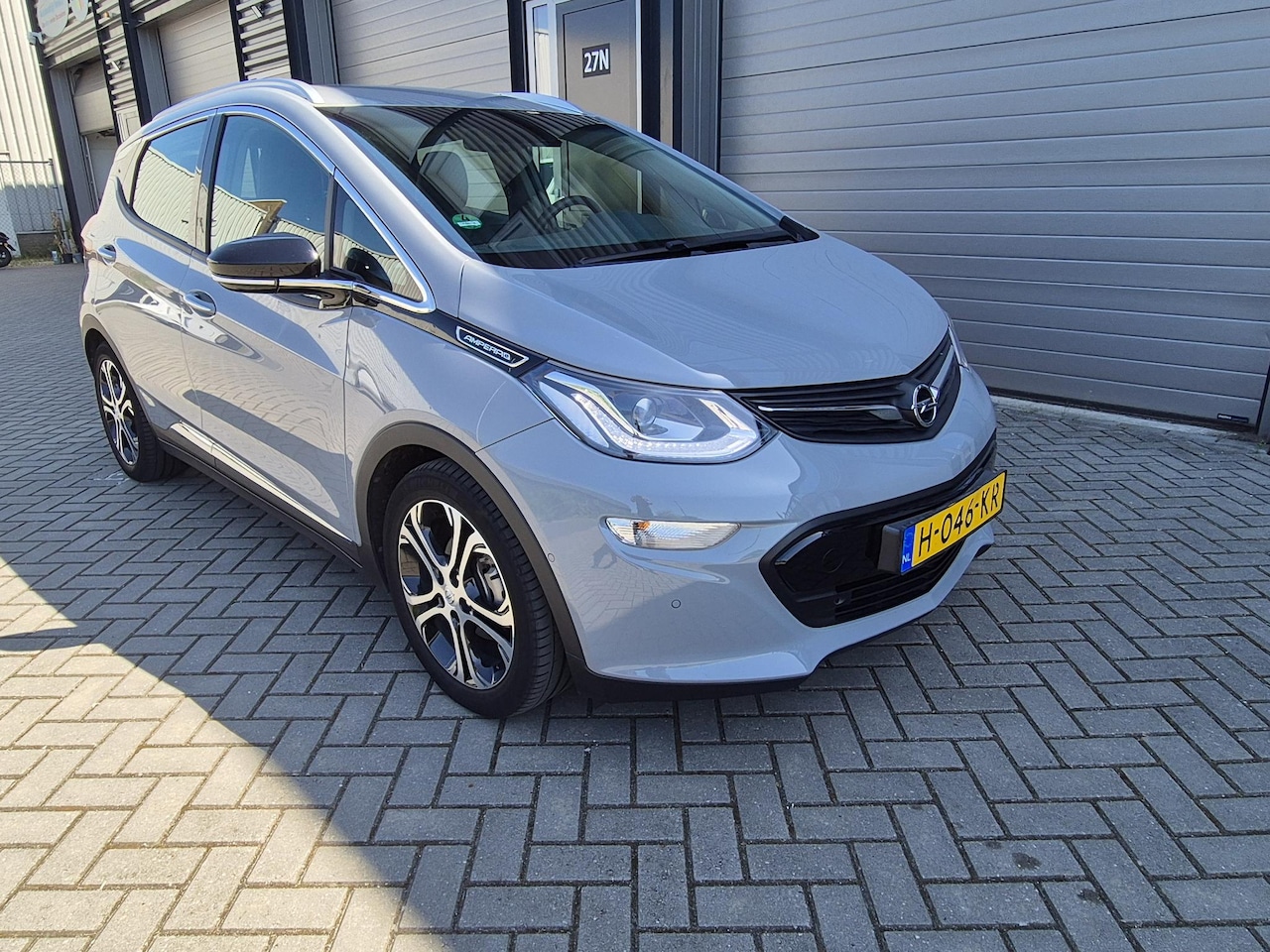 Opel Ampera-e - Business executive 60 kWh - AutoWereld.nl