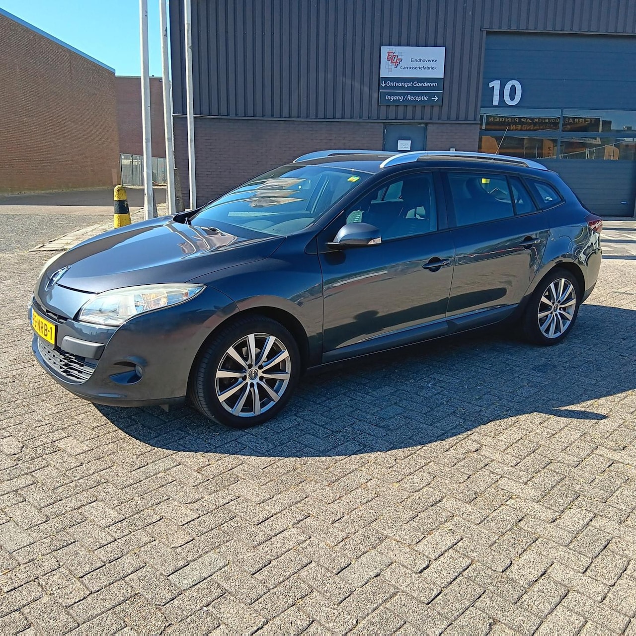 Renault Mégane Estate - 1.6 Dynamique - AutoWereld.nl