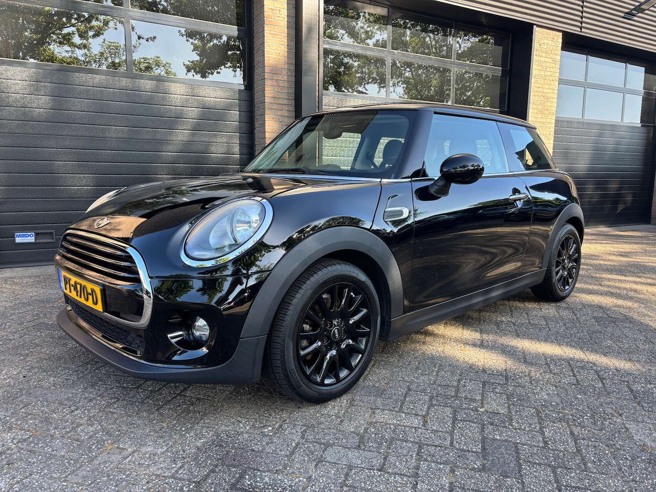 MINI Cooper - Mini 1.5 Business - AutoWereld.nl