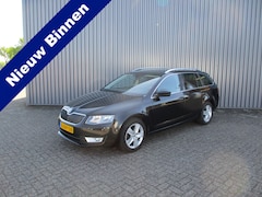 Skoda Octavia Combi - 1.6 TDI Greenline Businessline Navi Trekhaak