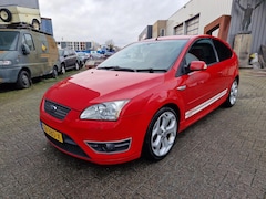 Ford Focus - 2.5-20V ST
