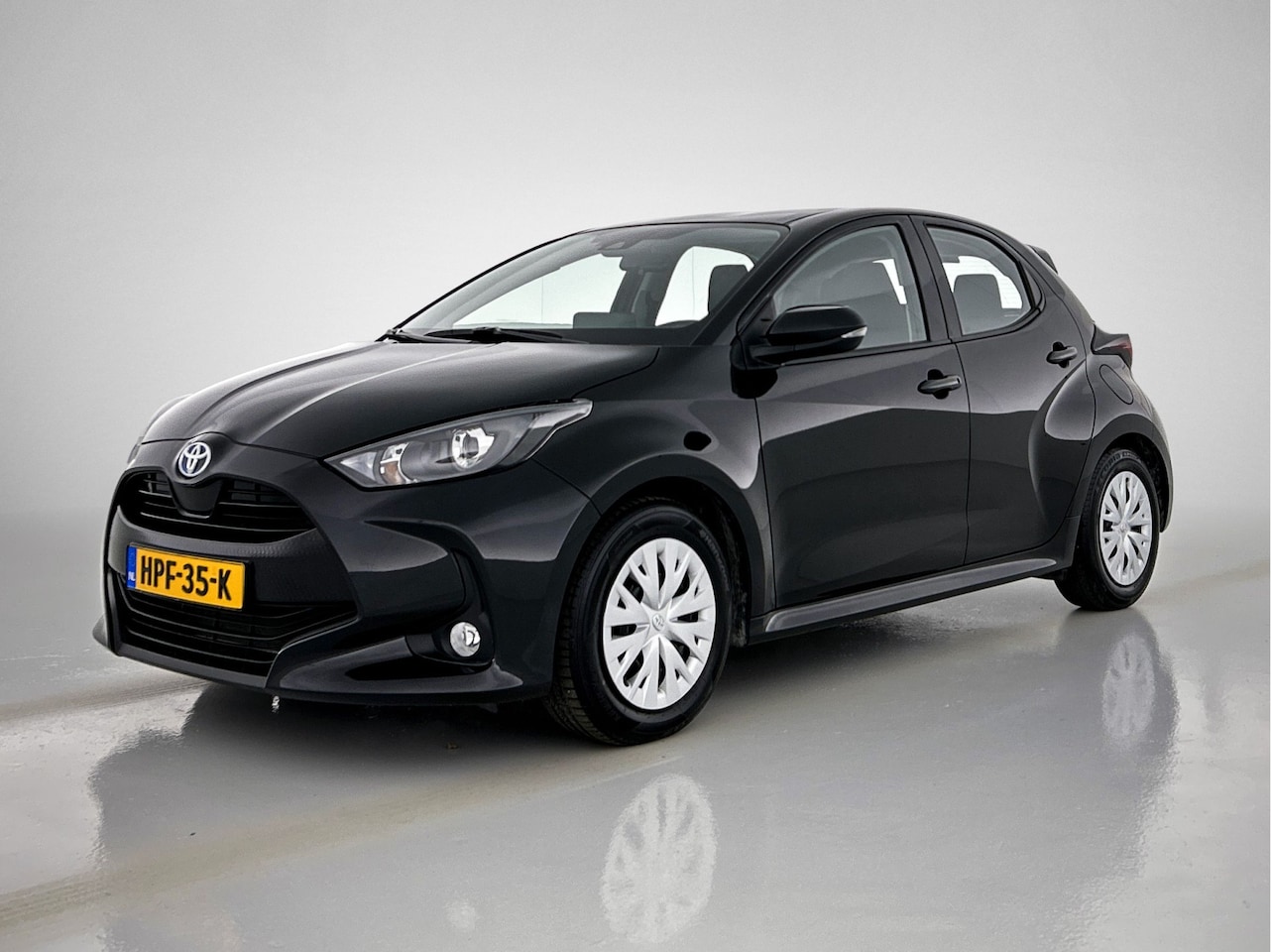 Toyota Yaris - 1.5 Hybrid Active | Apple Carplay | Achteruitrijcamera | Climate control | Mistlampen voor - AutoWereld.nl