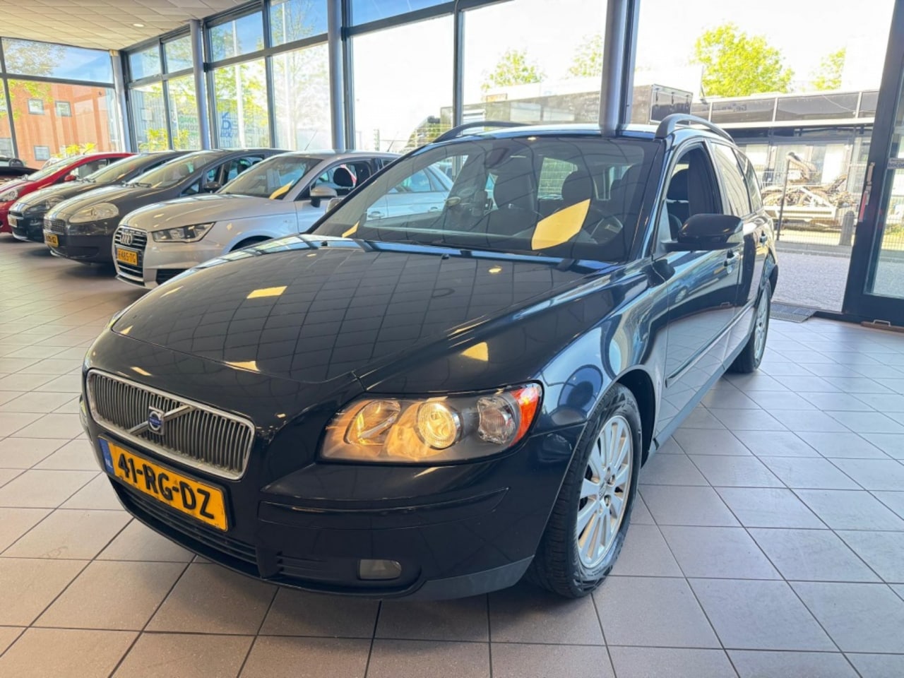 Volvo V50 - 2.4i Momentum 2.4i Momentum - AutoWereld.nl