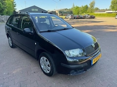 Skoda Fabia Combi - 1.2-12V CLASSIC/NIEUWE APK