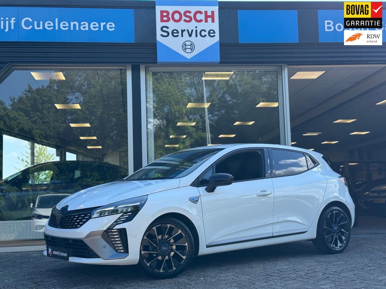 Renault Clio - 1.0 TCe 90 GPF esprit Alpine Bose Sound / Stoel & stuurwiel verw. / P-sensoren & camera - AutoWereld.nl