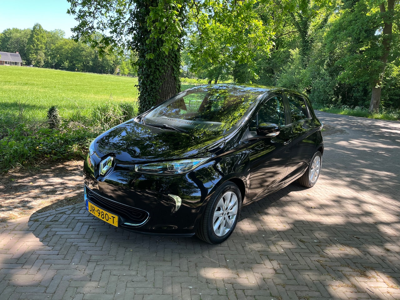 Renault Zoe - Intens (ex Accu) Incl. Accu geen huur - AutoWereld.nl