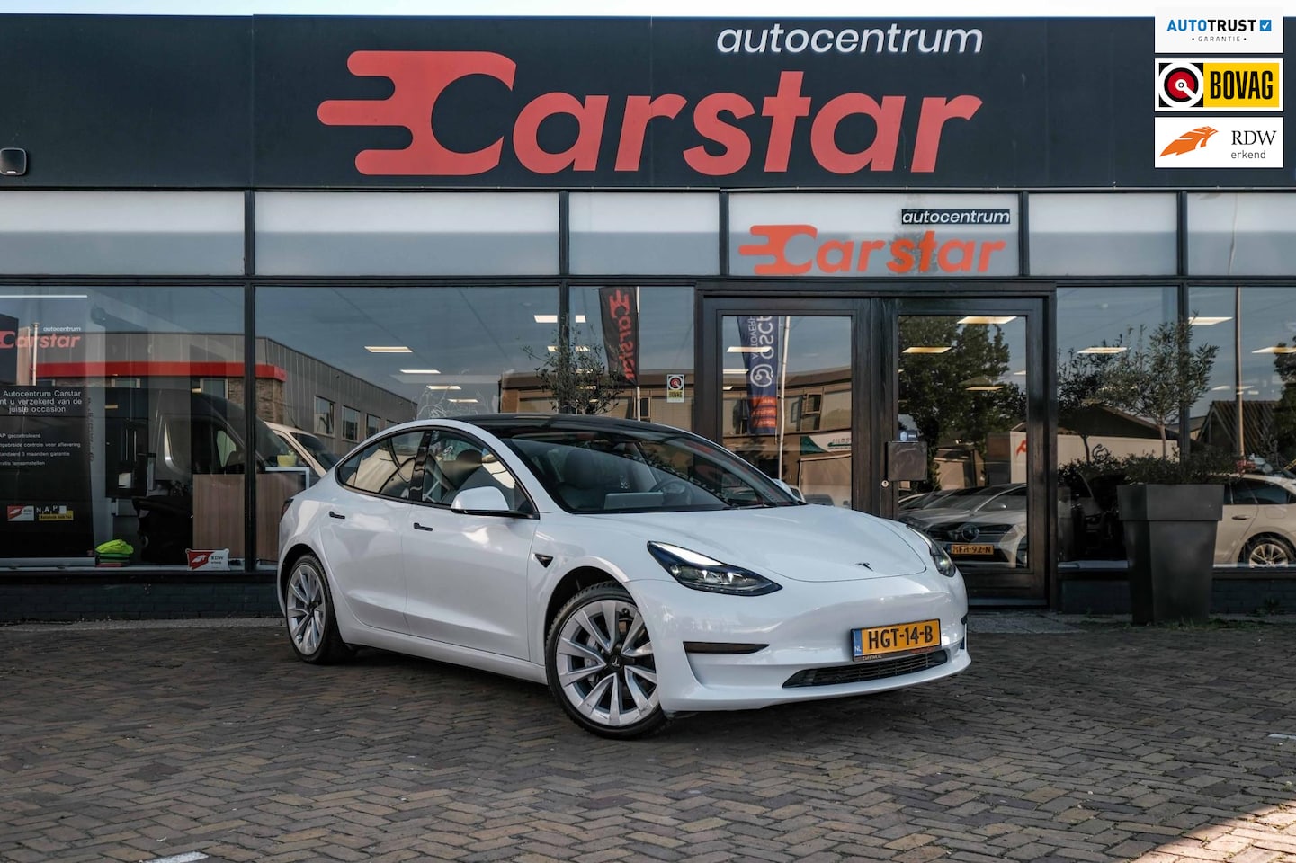Tesla Model 3 - Standard RWD Plus 60 kWh|PANO|NETTE STAAT - AutoWereld.nl