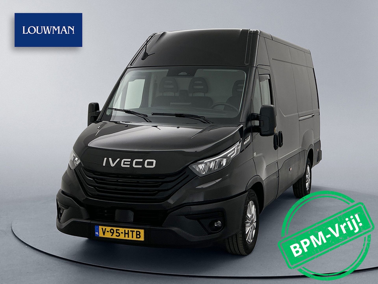 Iveco Daily - 35S21 L2H2 Automaat 210pk 3.5t Trekhaak Dubbele Schuifdeur Lichtmetalen velgen Navigatie B - AutoWereld.nl