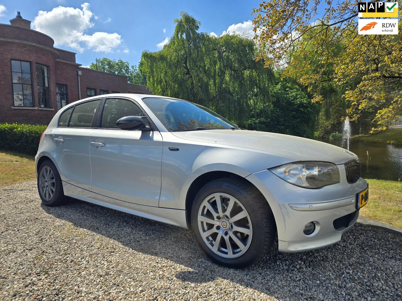 BMW 1-serie - 116i 116i - AutoWereld.nl