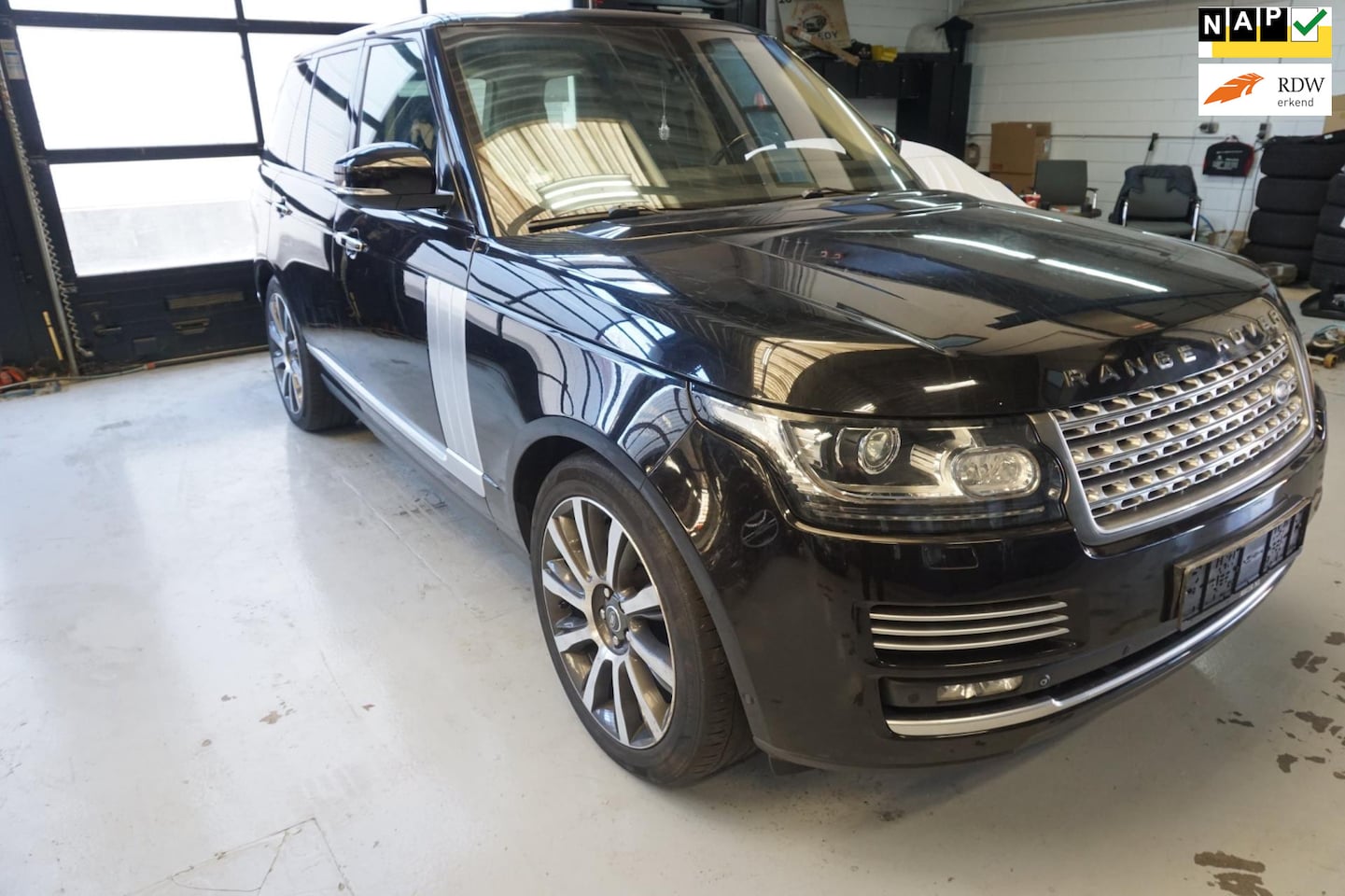 Land Rover Range Rover - 4.4 SDV8 Autobiography /MOTOR DEFECT DUITSE PAPIEREN - AutoWereld.nl