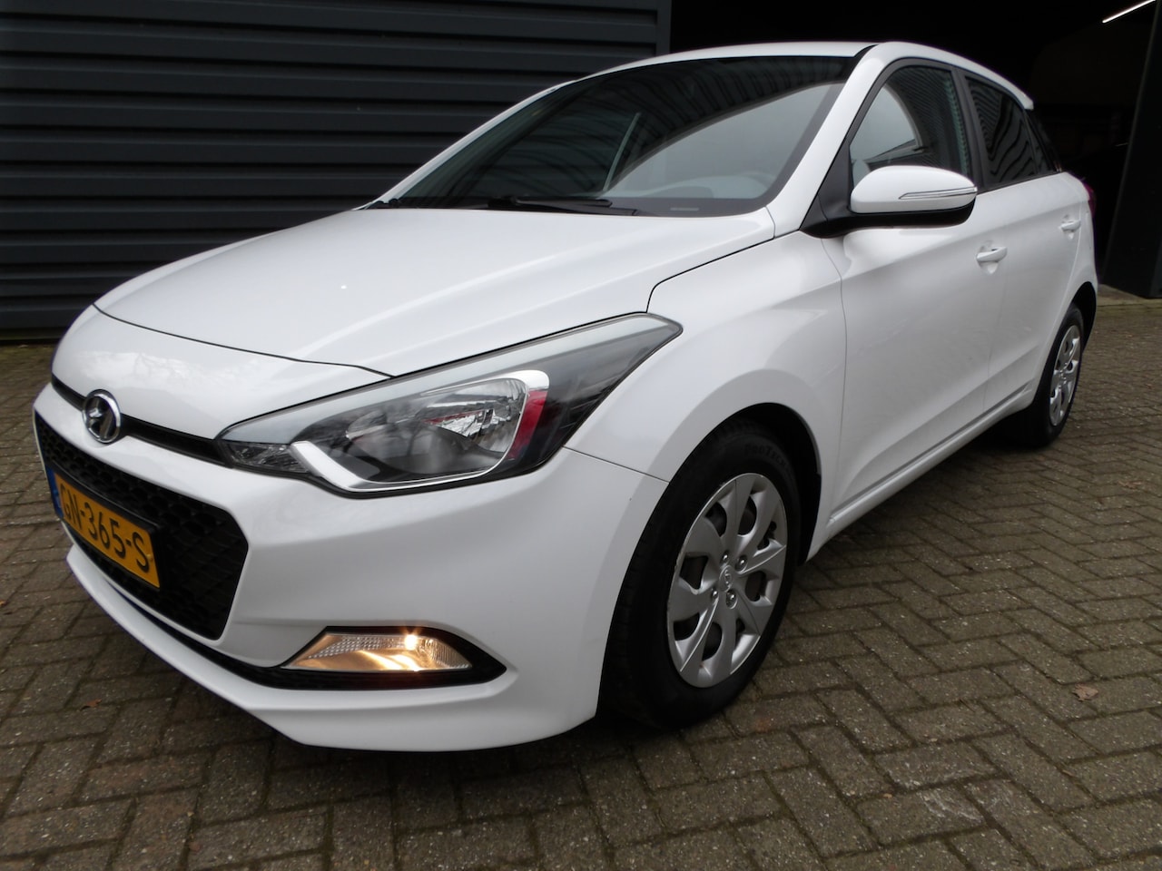 Hyundai i20 - 1.2 LP i-Drive Cool Airco - AutoWereld.nl