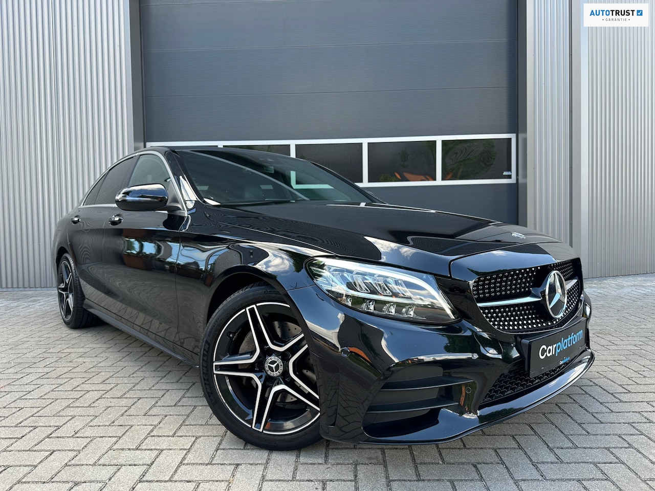 Mercedes-Benz C-klasse - 180 AMG Premium | Camera | LED | Virtueel Cockpit | Getint Glas | CarPlay - AutoWereld.nl