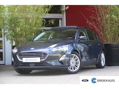 Ford Focus - 1.5 EcoBoost Titanium Business | Trekhaak | Camera | Panoramadak | Adaptive Cruise | BLIS