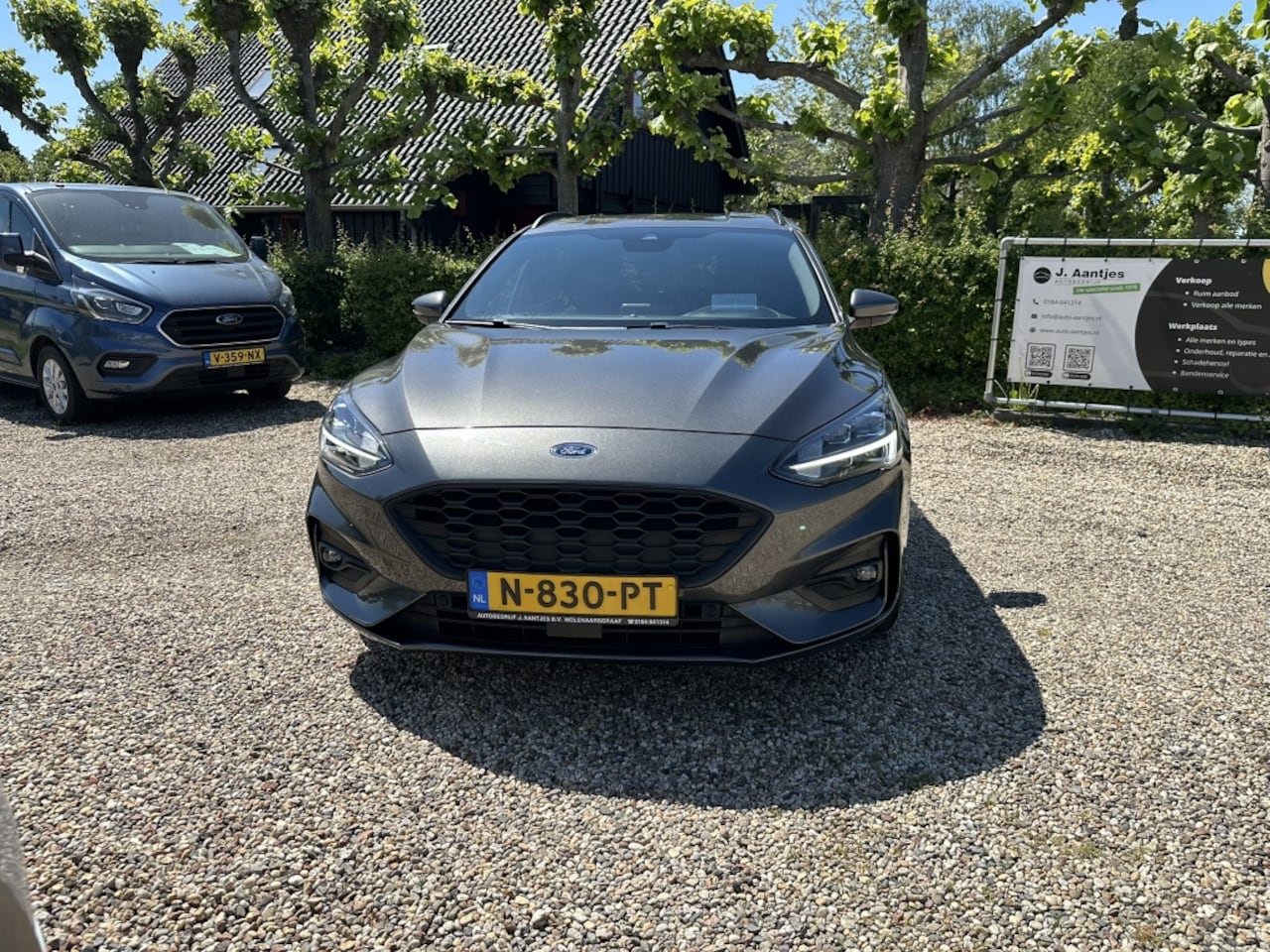 Ford Focus Wagon - 1.0 Hybrid ST-Line