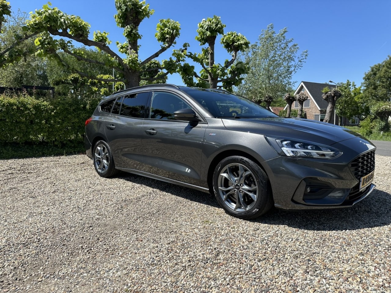 Ford Focus Wagon - 1.0 Hybrid ST-Line