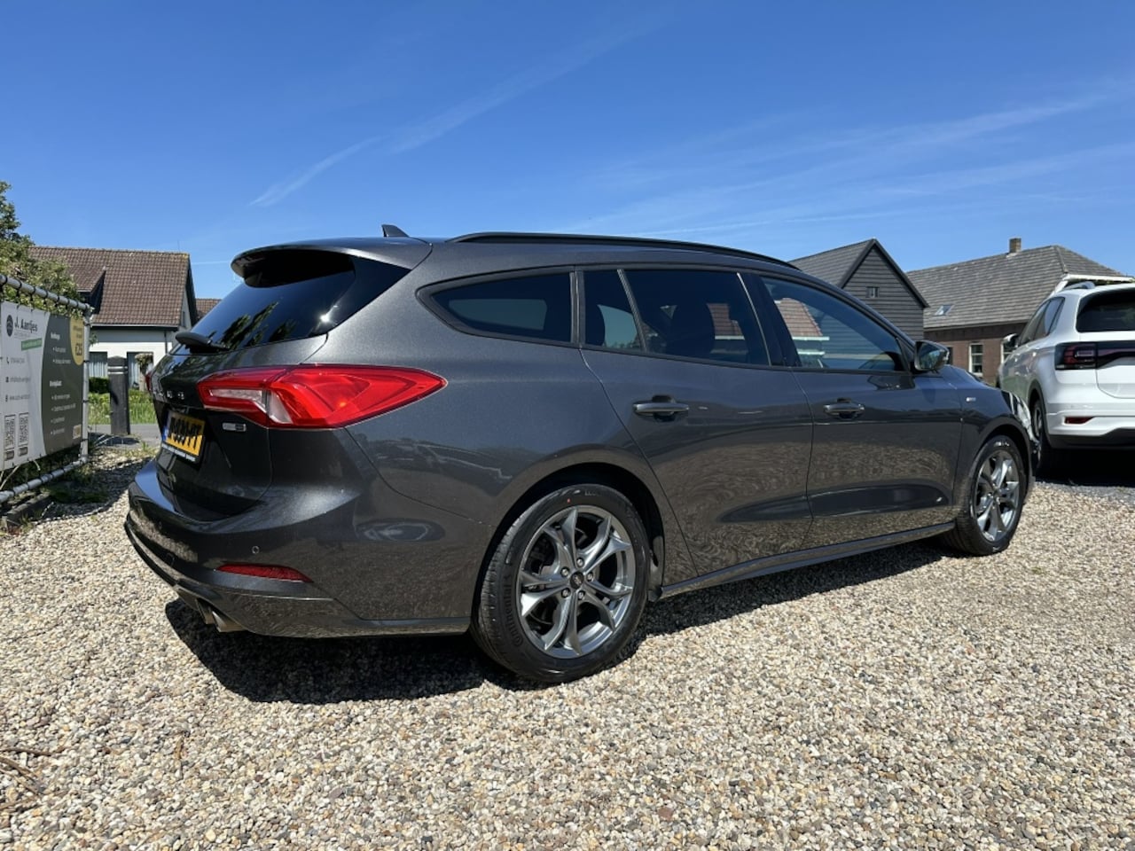 Ford Focus Wagon - 1.0 Hybrid ST-Line
