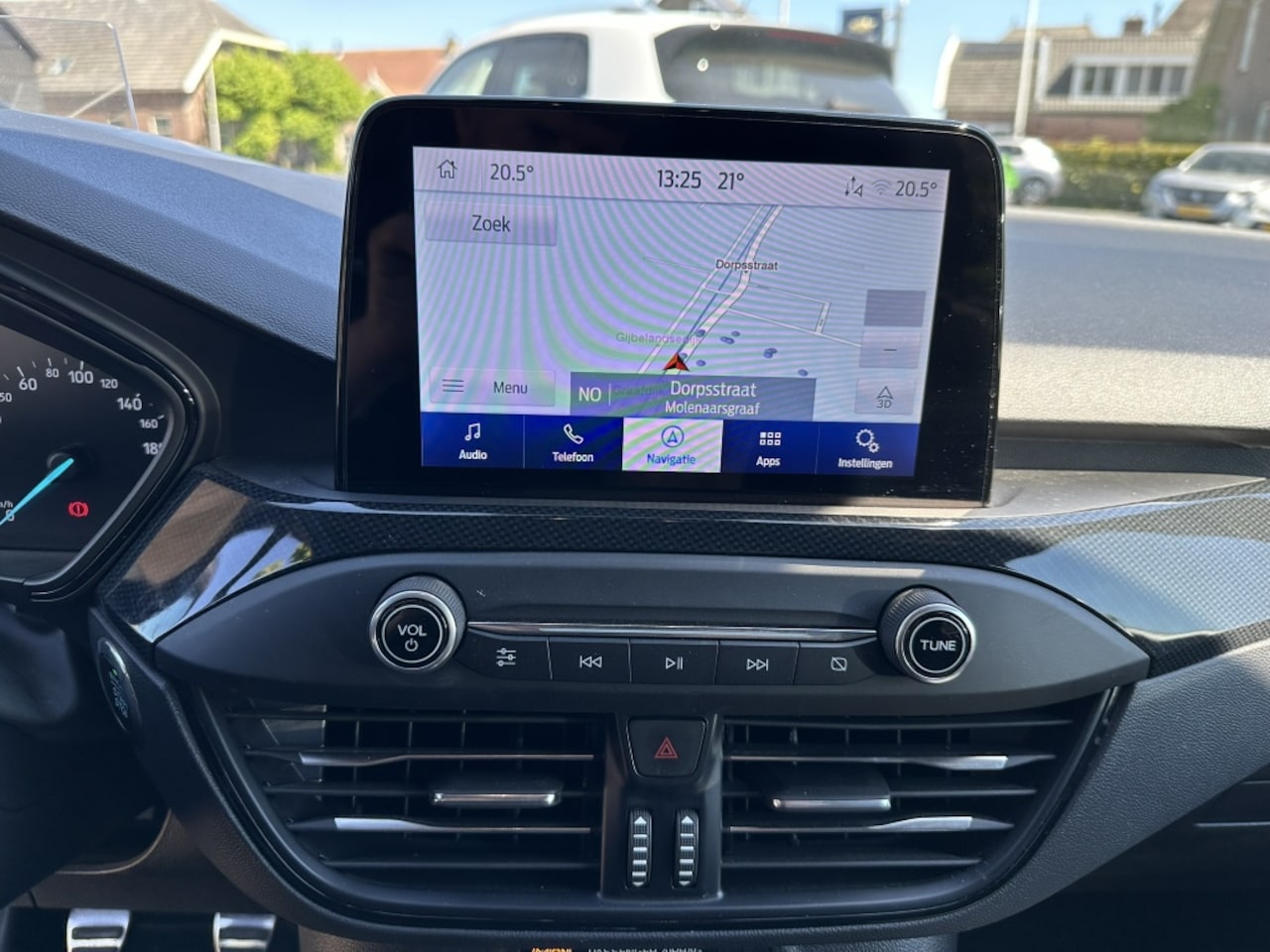 Ford Focus Wagon - 1.0 Hybrid ST-Line