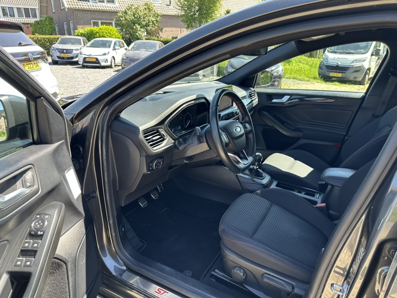Ford Focus Wagon - 1.0 Hybrid ST-Line