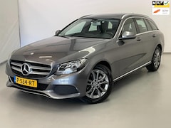 Mercedes-Benz C-klasse Estate - 180 / Pano / Stoelverwarming / Leder / Trekhaak