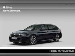 BMW 5-serie Touring - 530e xDrive High Executive | DAB-Tuner | M Sportpakket | PDC Voor/Achter | Glazen Panorama