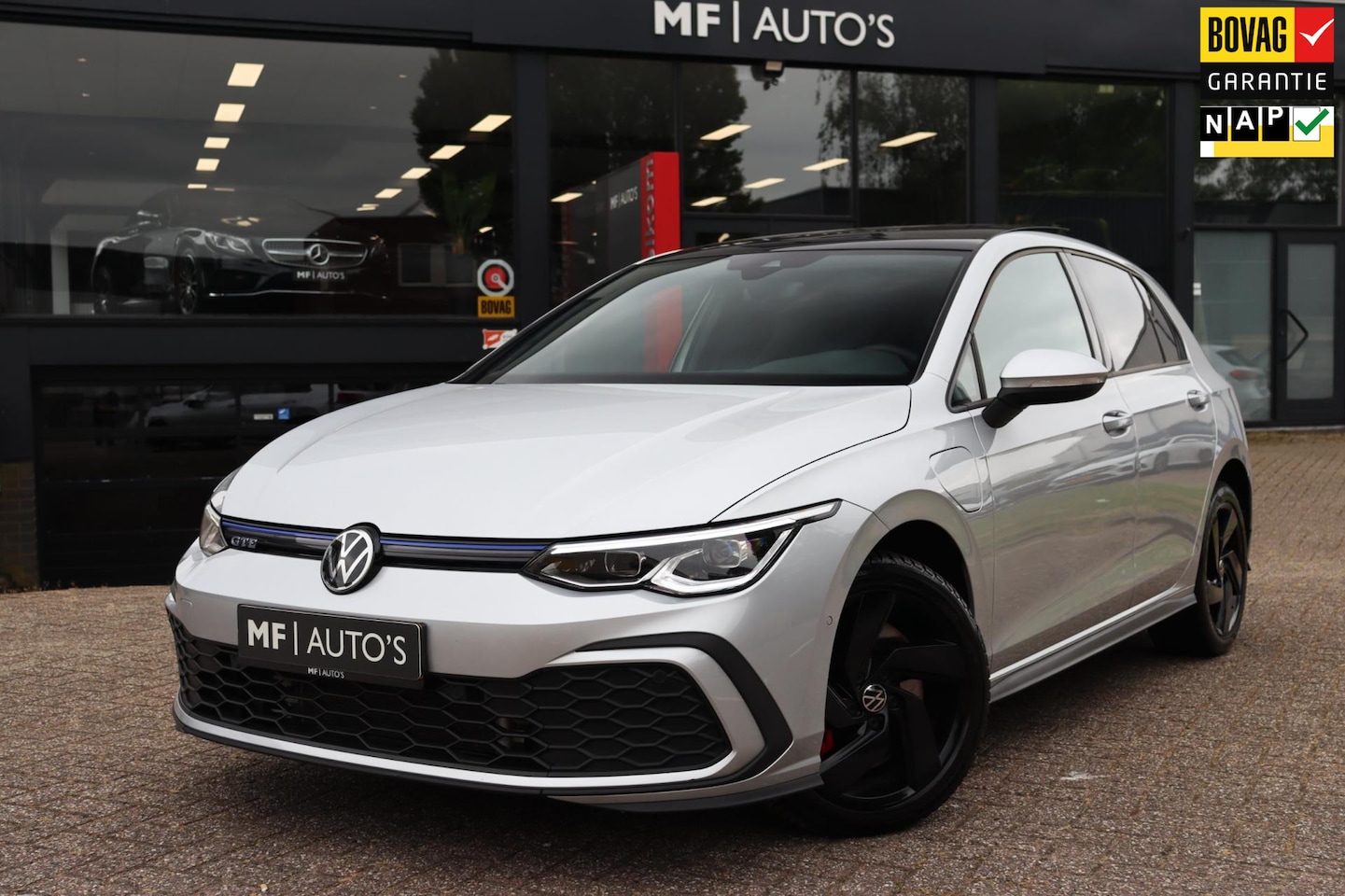 Volkswagen Golf - 1.4 eHybrid GTE 245PK|Pano|IQ|ACC|DAB|Stoel & Stuurverwarming - AutoWereld.nl
