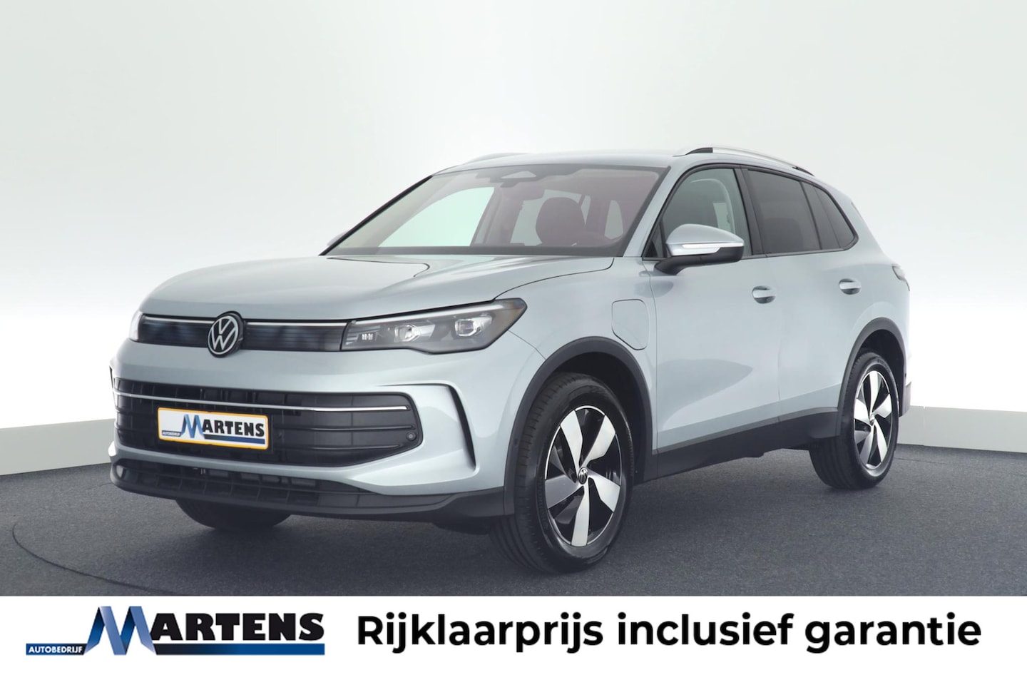 Volkswagen Tiguan - 1.5 204pk eHybrid Life Edition Camera Led Keyless Virtual Cockpit Navigatie - AutoWereld.nl