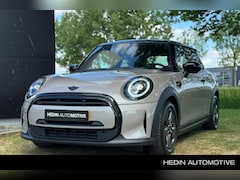 MINI Cooper - 1.5 Camden Go Edition | Aut. | Climate Control | Camera | Parkeersensoren | Navigatie | Ap