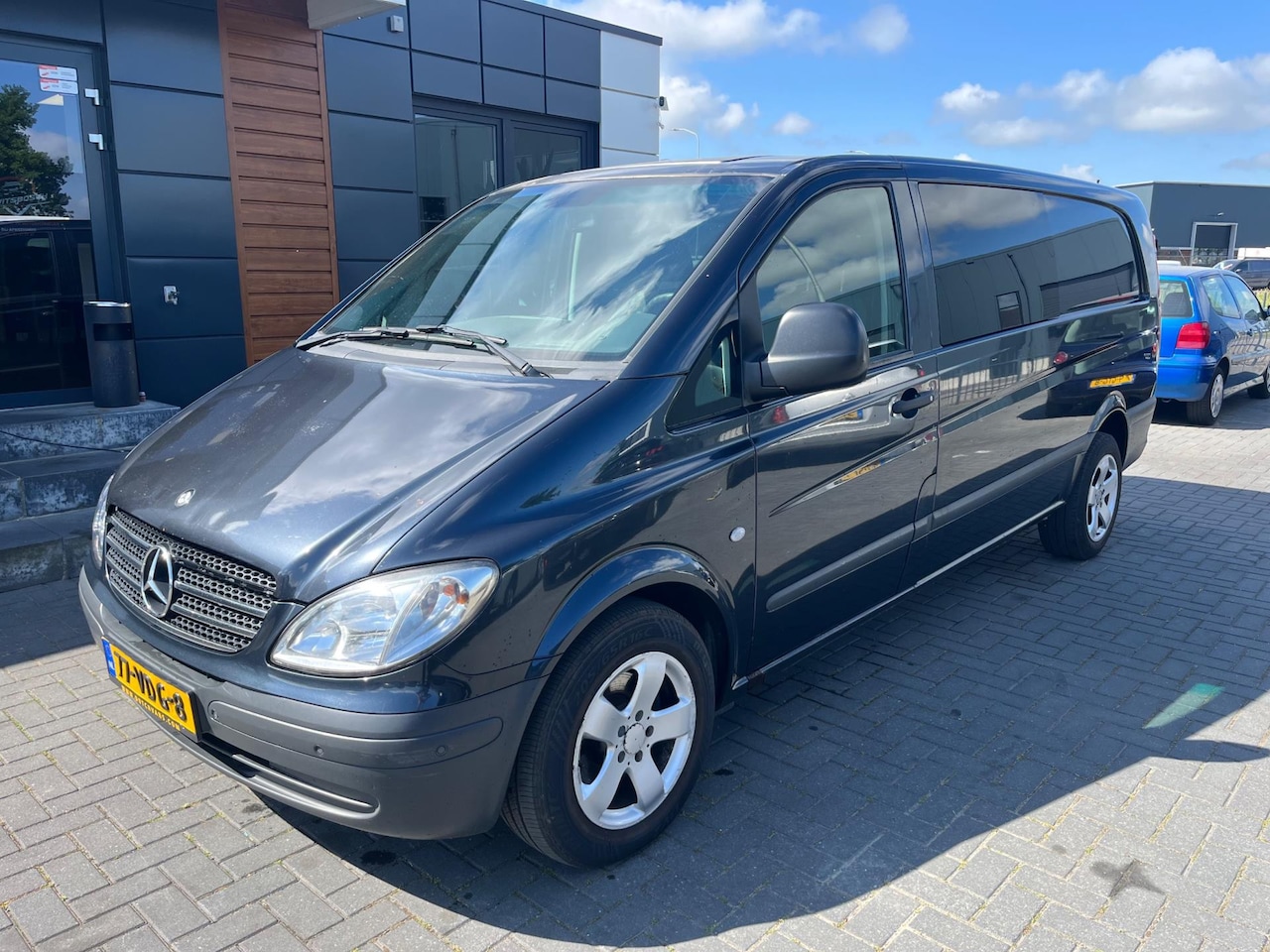 Mercedes-Benz Vito - 120 CDI Dubbelcabine Ecc Zwart 2007 - AutoWereld.nl
