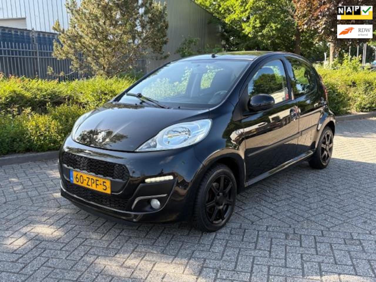Peugeot 107 - 1.0 Active 1.0 Active - AutoWereld.nl