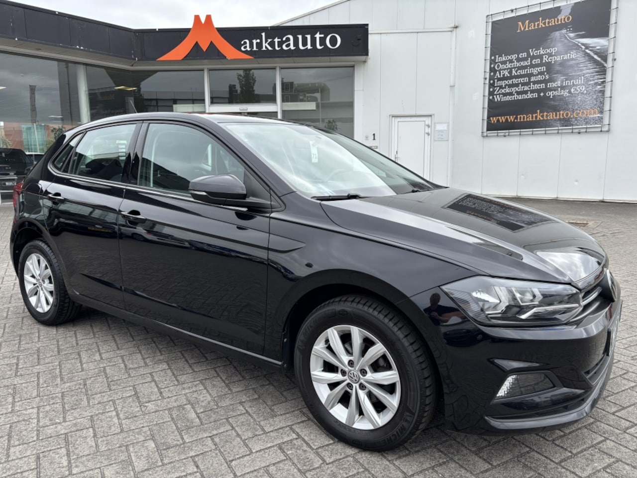 Volkswagen Polo - 1.0 MPI Comfortline Carplay Cruise Stoelverwarming - AutoWereld.nl