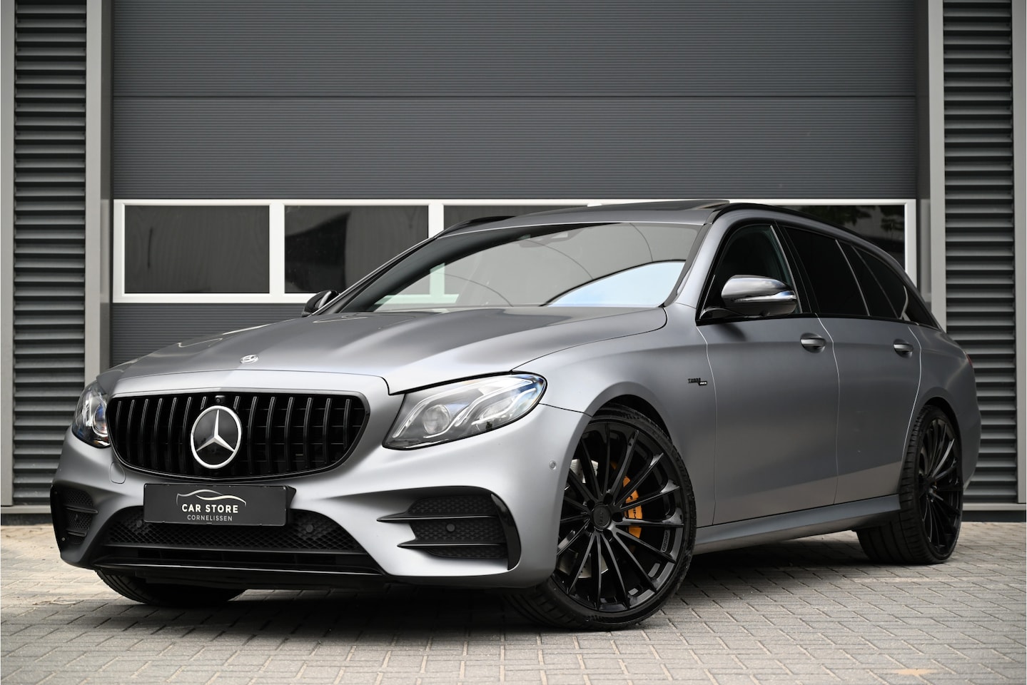 Mercedes-Benz E-klasse Estate - E53 AMG 4MATIC / NIGHT / SCHUIFDAK / BURMESTER / LEDER / 360 CAMERA / MEMORY / TREKHAAK - AutoWereld.nl